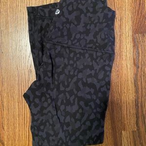 LULULEMON ALIGN LEGGINGS SIZE 4 CROP 23”